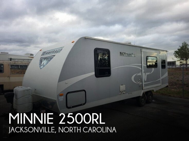 Thumbnail Photo undefined for 2017 Winnebago Minnie
